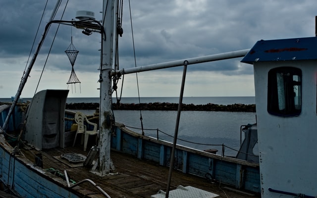 Brawurowa akcja ratunkowa SAR. Na Bałtyku zatonął kuter rybacki!