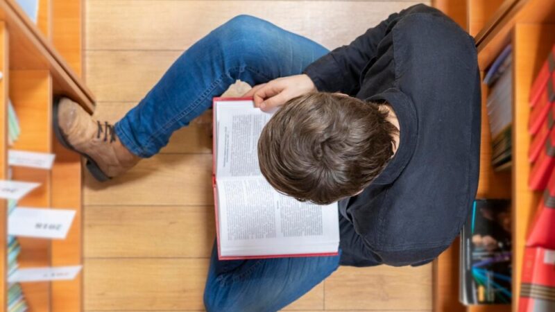 Rozmowy o cyfrowej higienie z dr. hab. Marcinem Szulcem