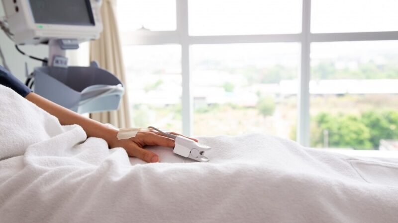 Bezpłatne szczepienia przeciw krztuścowi dla seniorów powyżej 65. roku życia