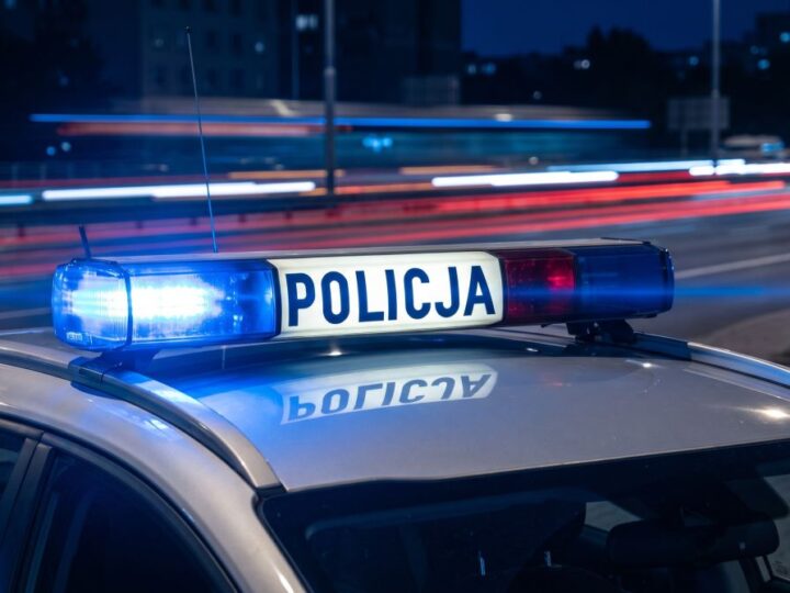 126 km/h w strefie 70. Kierowca stracił prawo jazdy i zapłacił 1500 złotych