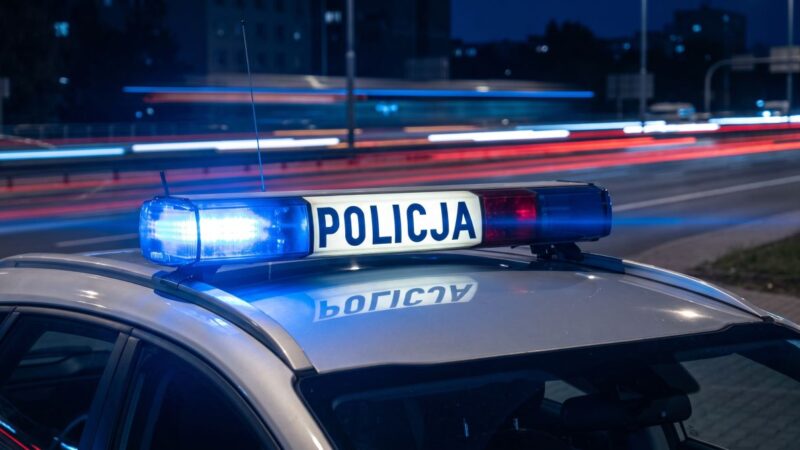 126 km/h w strefie 70. Kierowca stracił prawo jazdy i zapłacił 1500 złotych