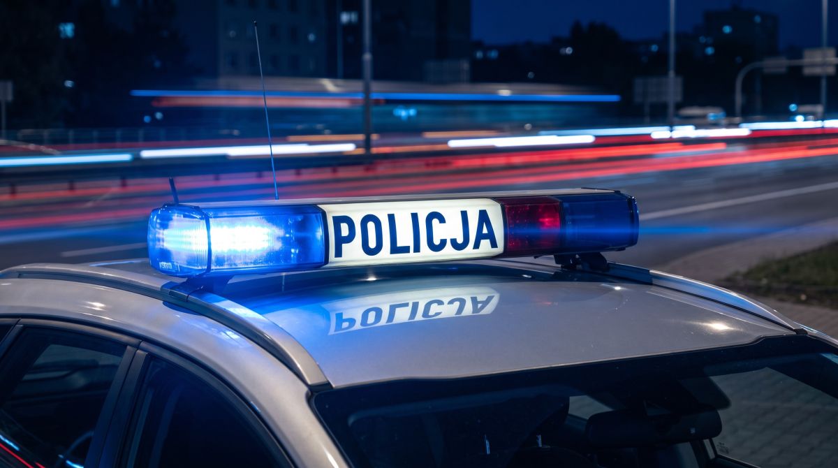 126 km/h w strefie 70. Kierowca stracił prawo jazdy i zapłacił 1500 złotych